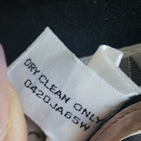 Christian Aujard Black Wool Wrap Skirt - Picture 8 of 8